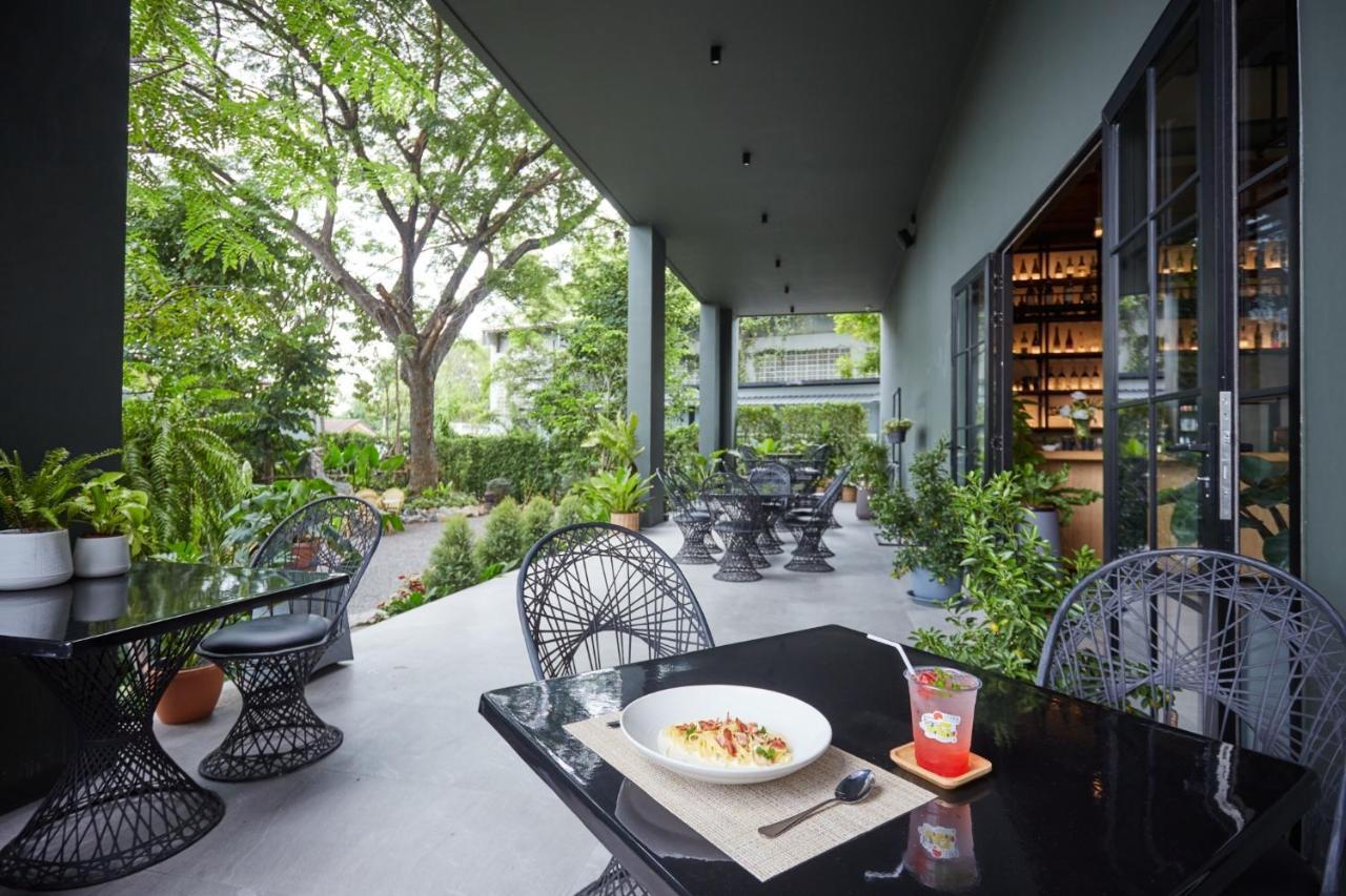 Centara Life Wisma Hotel Ratchaburi Exteriör bild