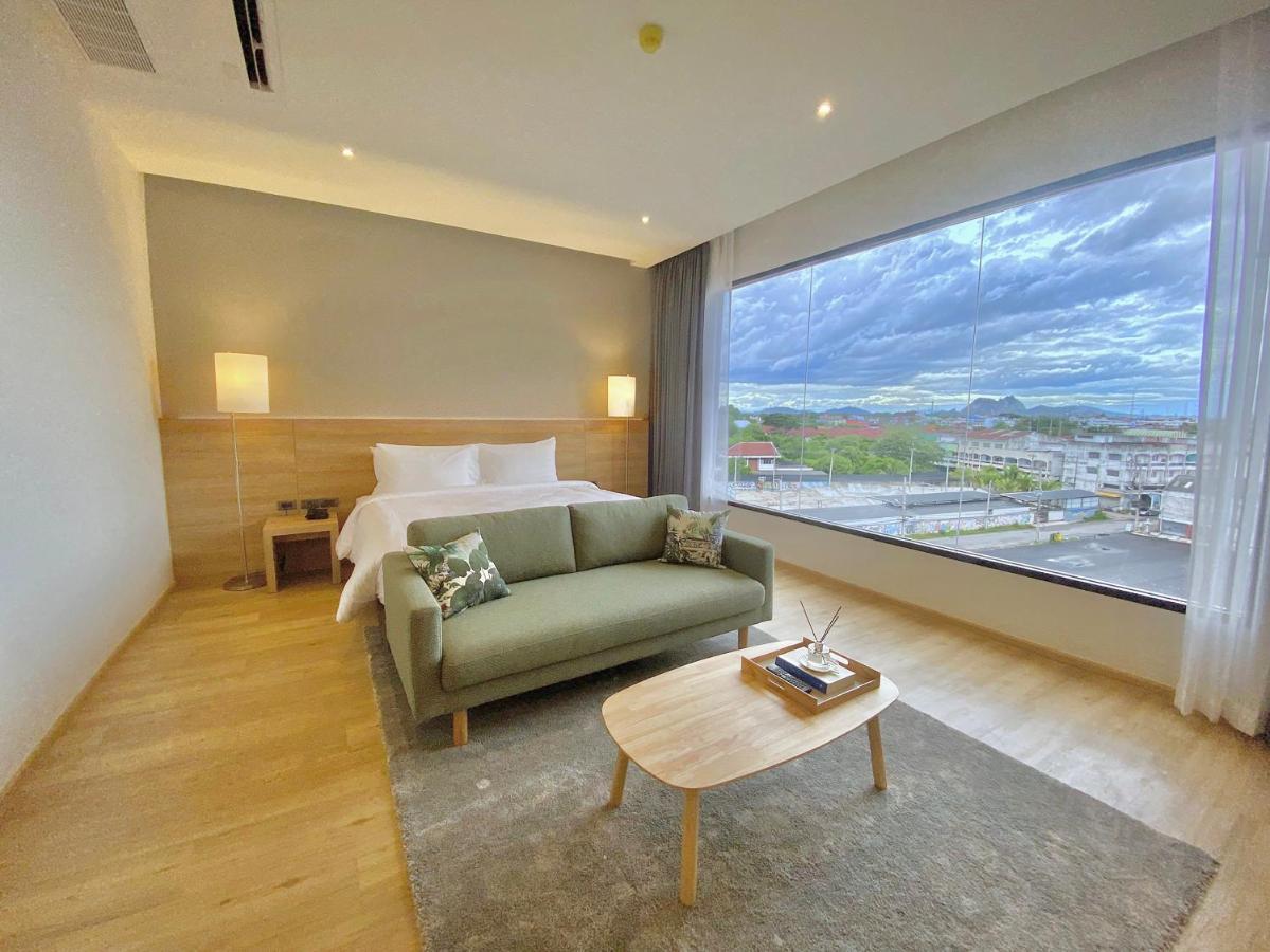Centara Life Wisma Hotel Ratchaburi Exteriör bild